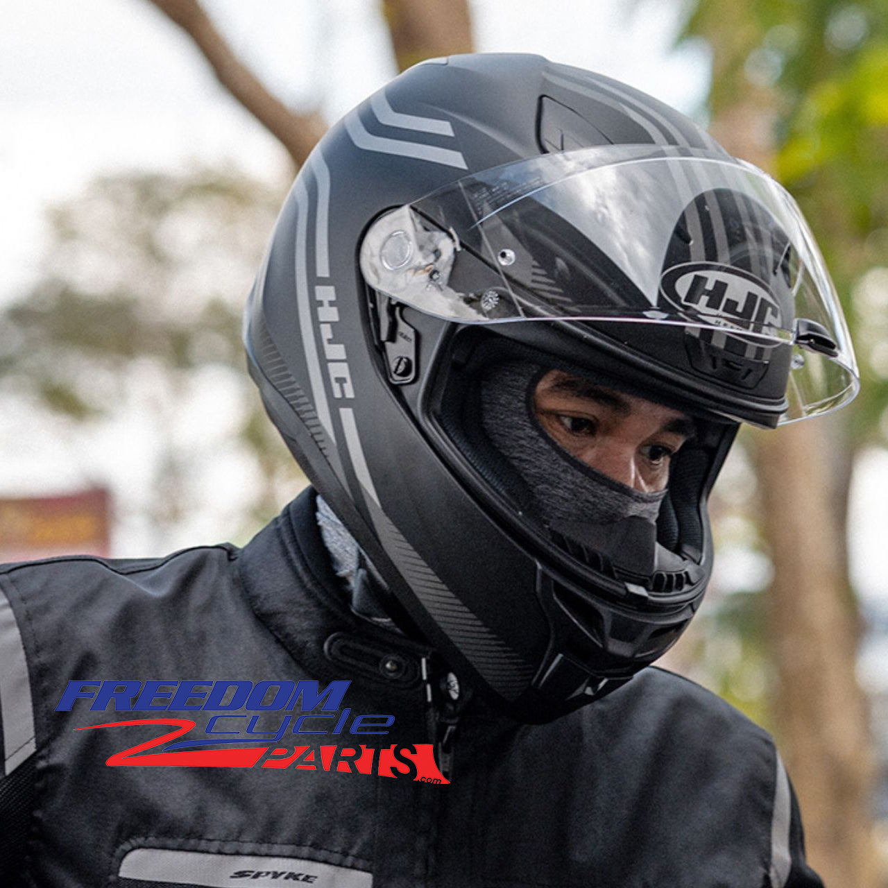 HJC i10 Strix