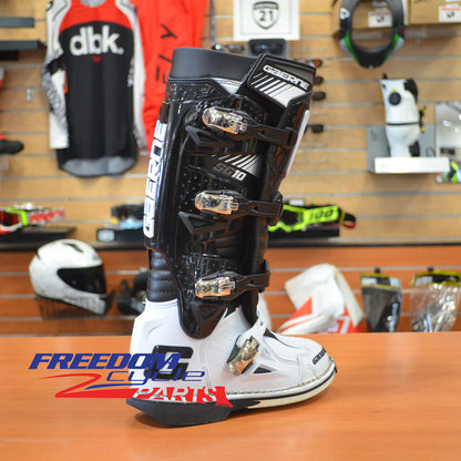 Gaerne SG-10 Boots
