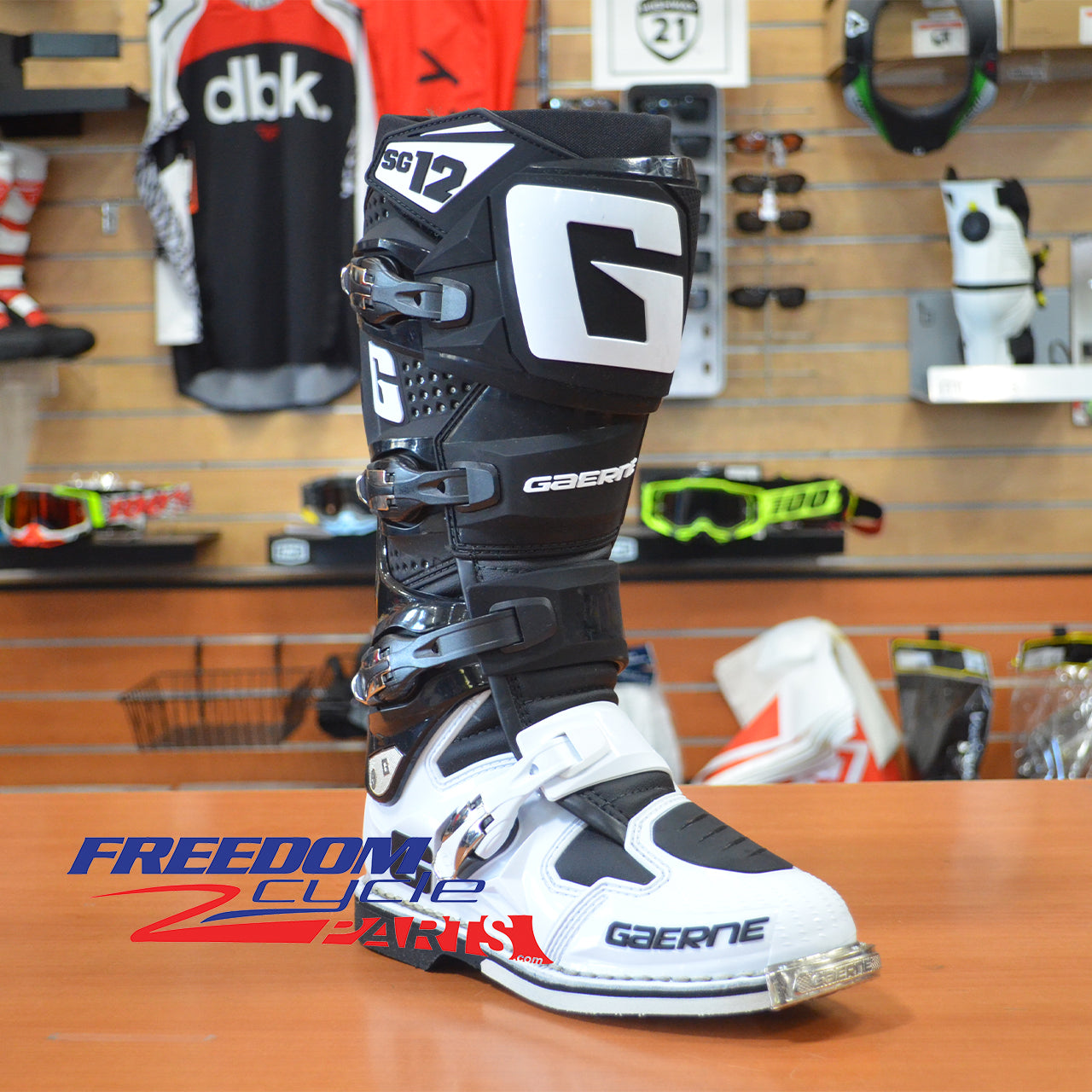 Gaerne SG-12 Motocross Boots – Pro-Level Protection & Dual Pivot
